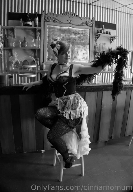 armee-onlyfans sexy akt bild