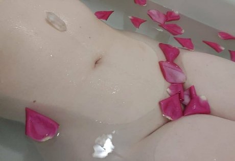 kurvige xxx onlyfans hübsche perfekte bild