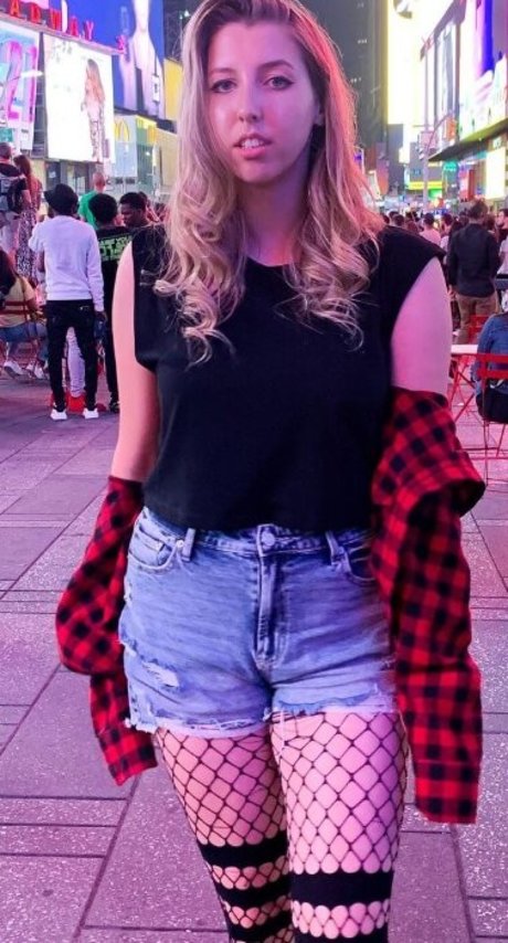 stiefschwester onlyfans freie xxx foto