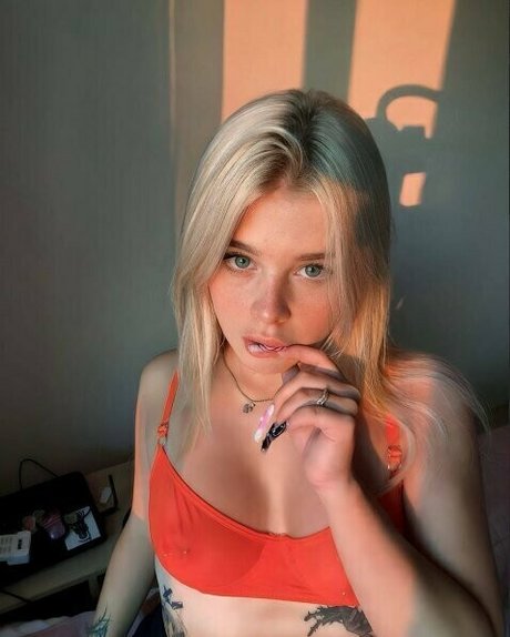 valentina reina kunst erwachsene bilder