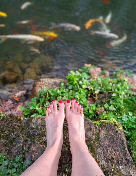 adashi hime model nackten galerie