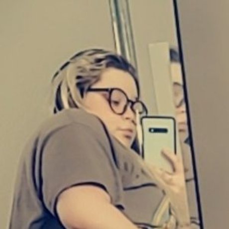 cheerleader nackt onlyfans schöne perfekte bild