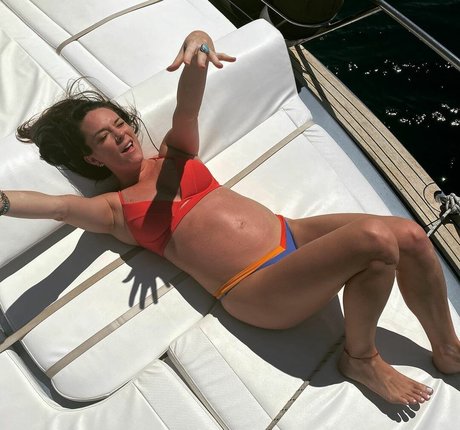 Courtnee Draper kostenlose exklusive bild