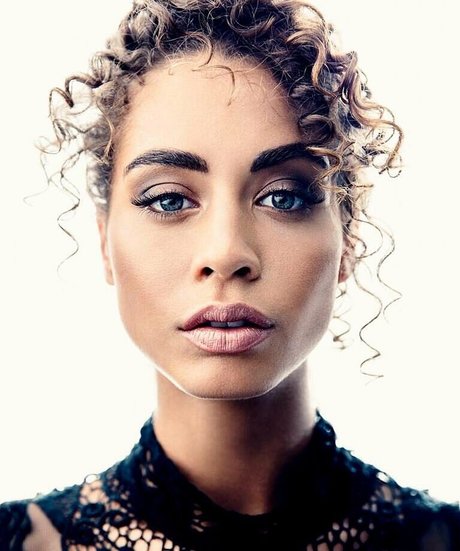 Rachel James nackt freie fotos