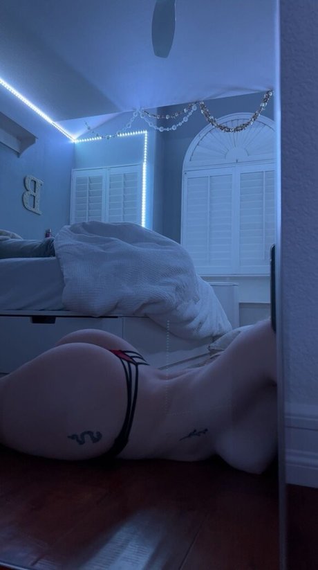 Bella Dendel porno nackte foto