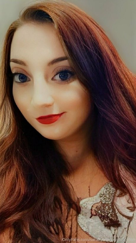 vollbusige onlyfans nackt kunst fotos