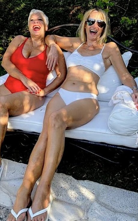 Carol McGiffin schöne nackt bilder