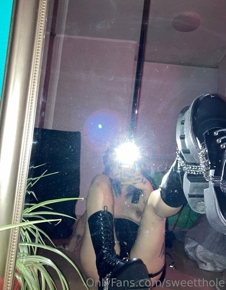 sweetthole top nackt bild