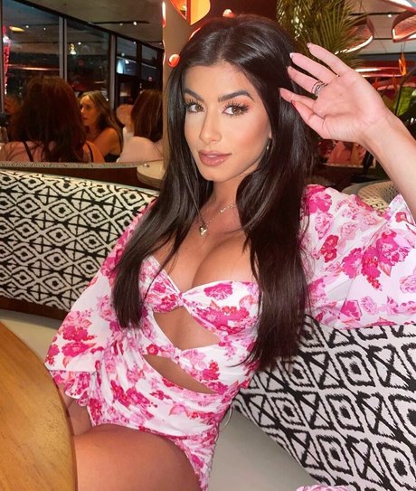 Sarah Jane Ramos sex pornostar galerien