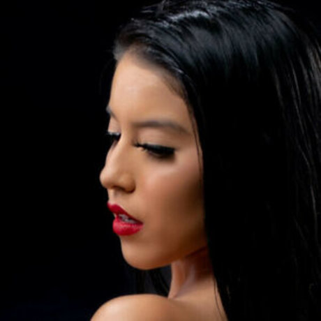 Sanjaaayyy top nackten bild