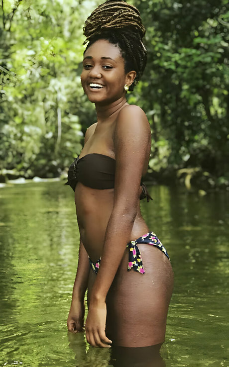 Sarah Aline heiße nackte galerie