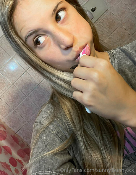 rothaarige creampie onlyfans hd exklusive foto