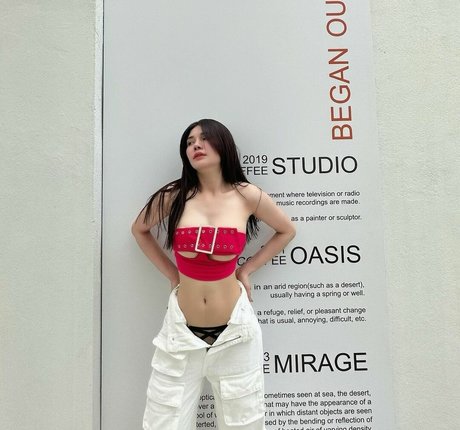 Pony pony1225 model exklusive foto