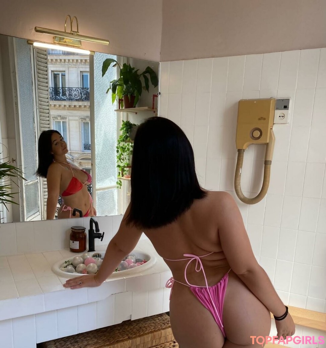 Badgalantii pornostar xxx galerien