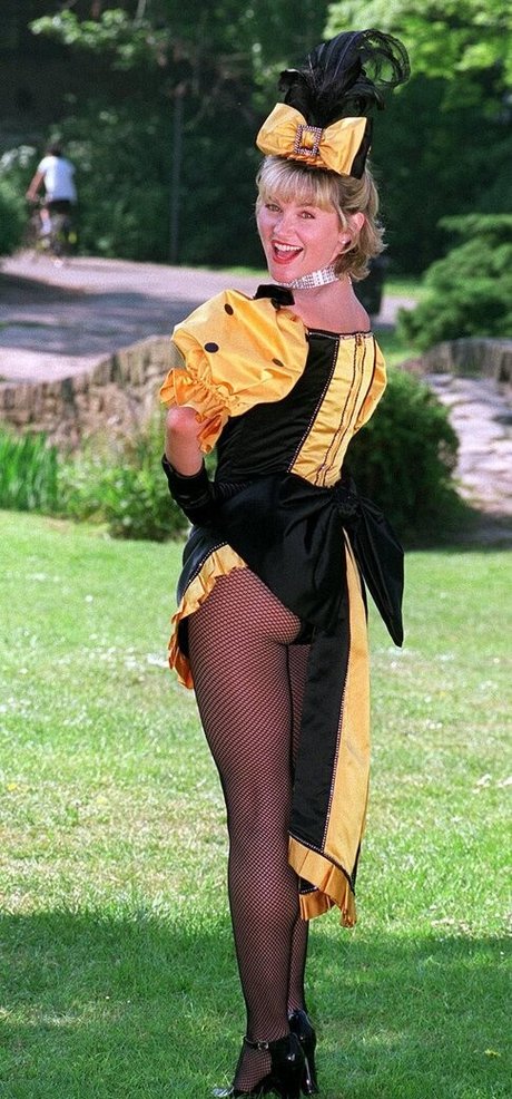 Anthea Turner hd sexy bild