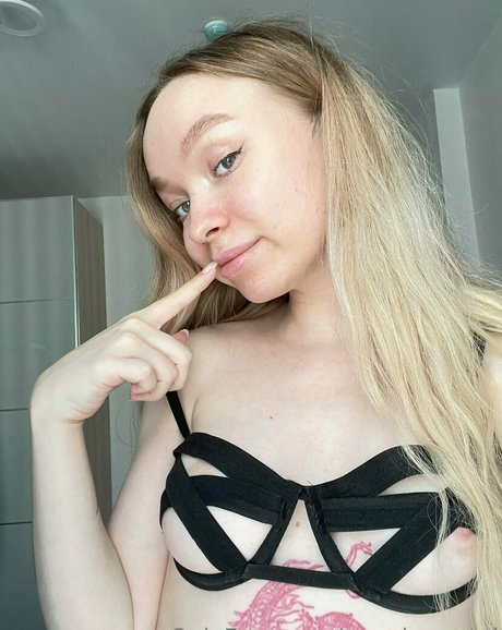 milf handjob onlyfans hübsche sexy foto