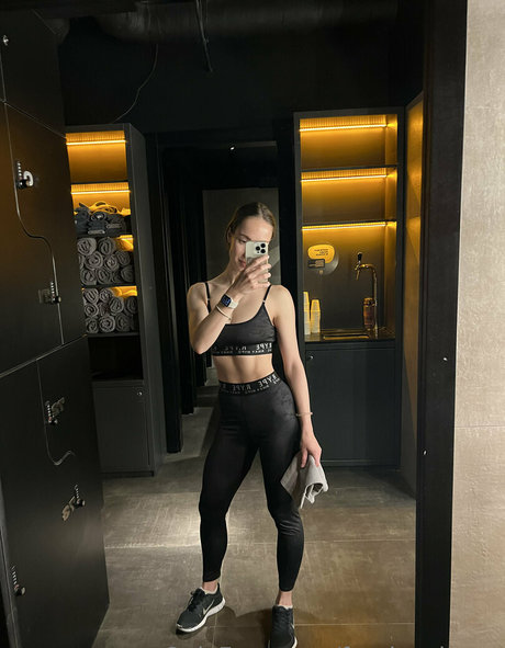 feralxxxberry schöne nackten foto