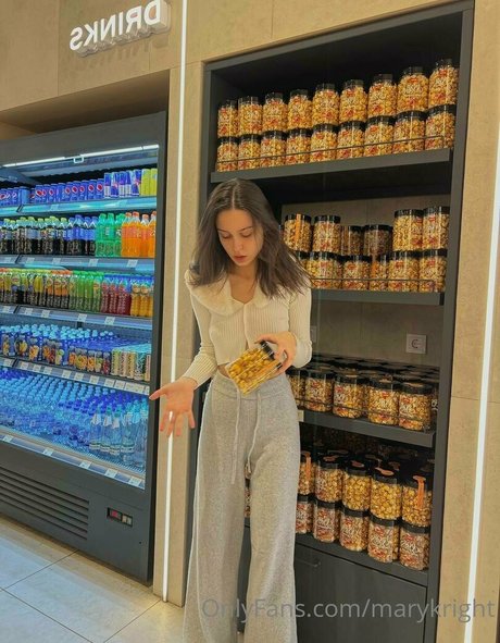 flachbrüstige onlyfans freie schöne foto