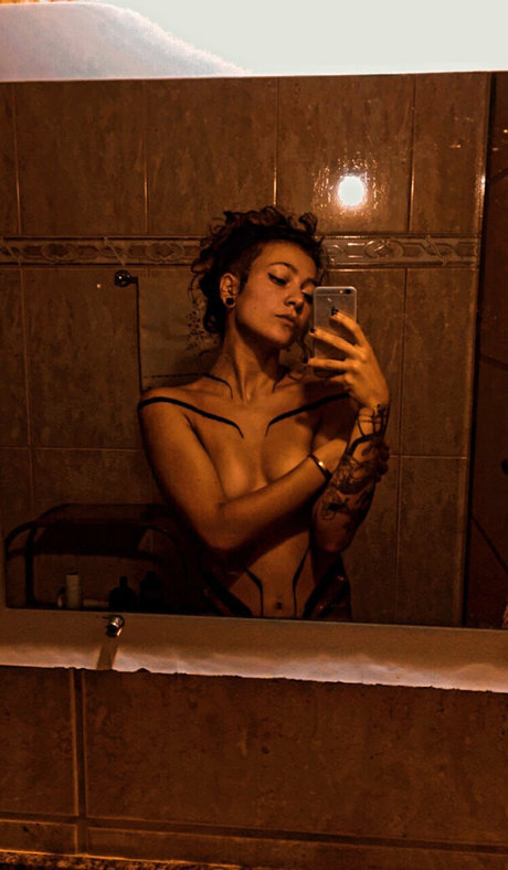 muskel-milf-onlyfans sexy nette bild