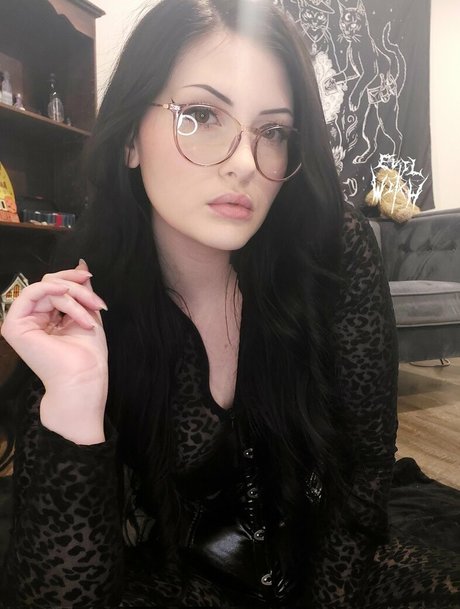 Evilwitxh Lilith sexy kunst galerie