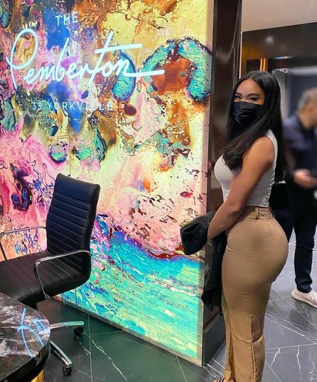 ebenholz nackt onlyfans hd porno bild