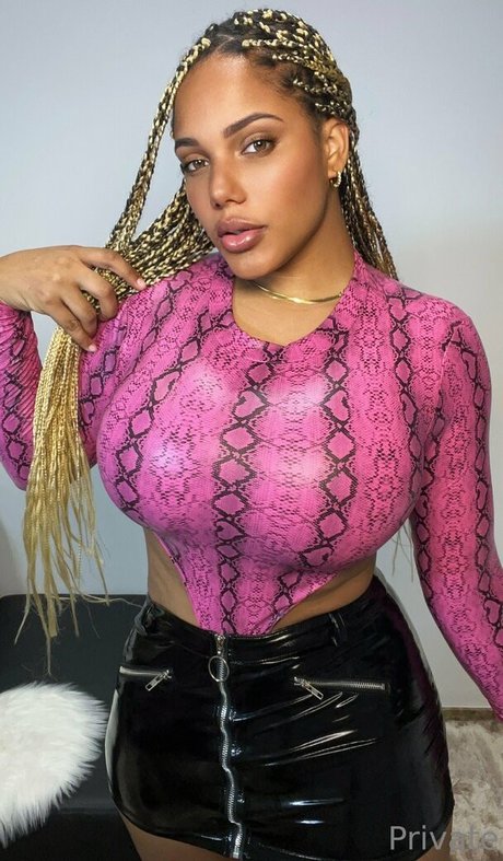 muschi nass onlyfans nackt kunst bilder