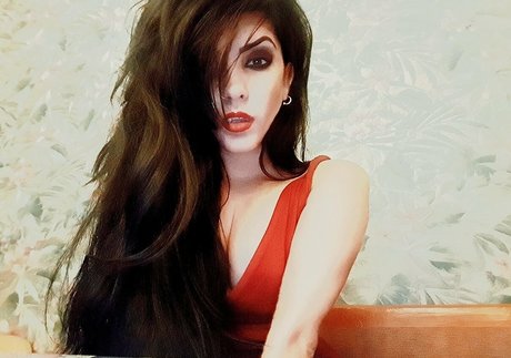 aleksa vi pornostar perfekte bild