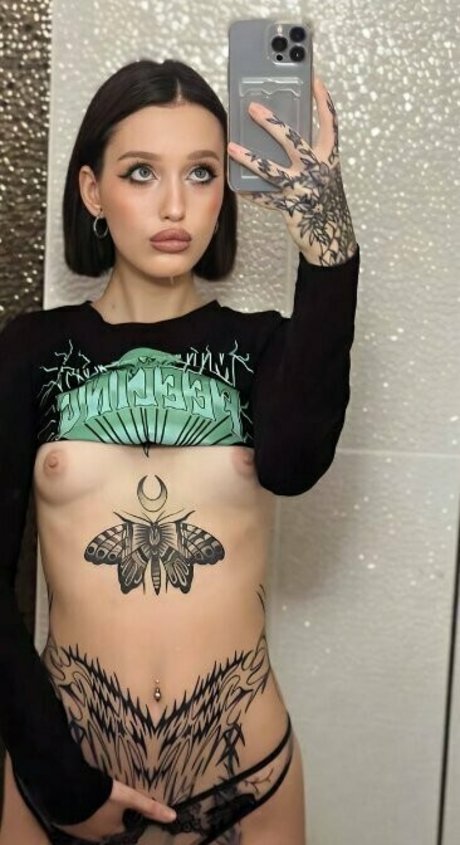 heißeste ladyboy-onlyfans top kunst fotos