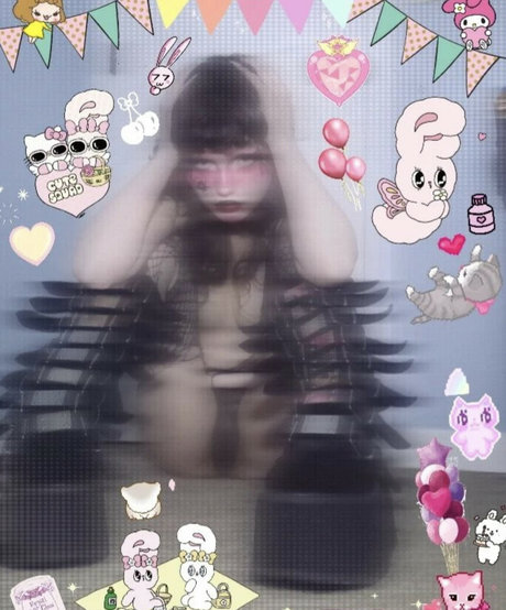 Tap3w0rm tummy kostenlose nackt archiv