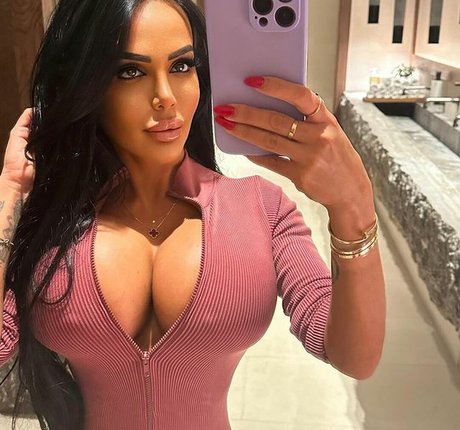 Holly James erwachsene nackte bild