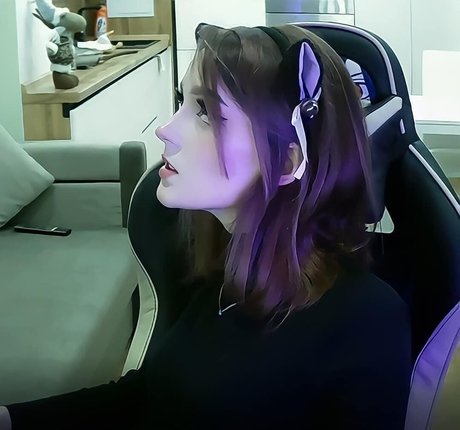 nenormova kostenlose pornostar bilder