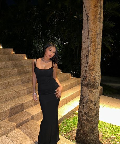 zierliche asiatische onlyfans beste sexy foto