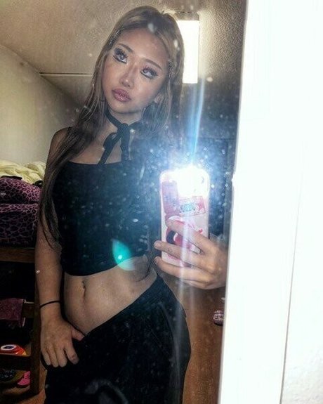 emi6a6y sexy xxx bild