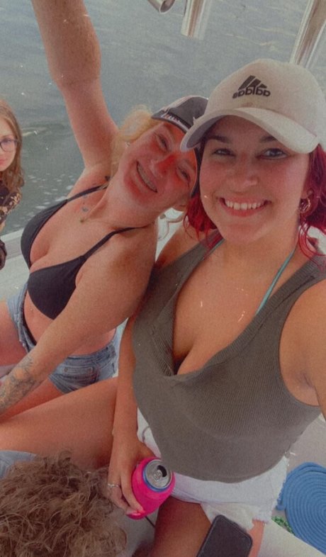 Aisley Montgomery freie nackte galerie