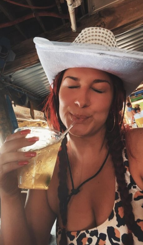 deepthroat teen onlyfans hübsche schöne fotos