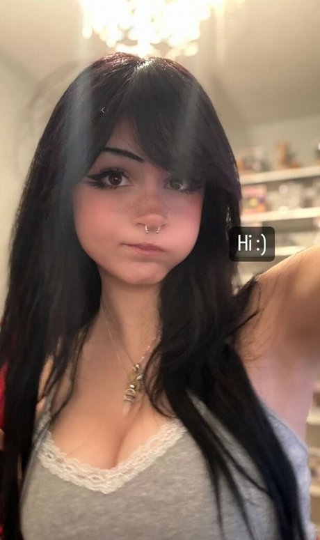 Julzzess top heiße bild