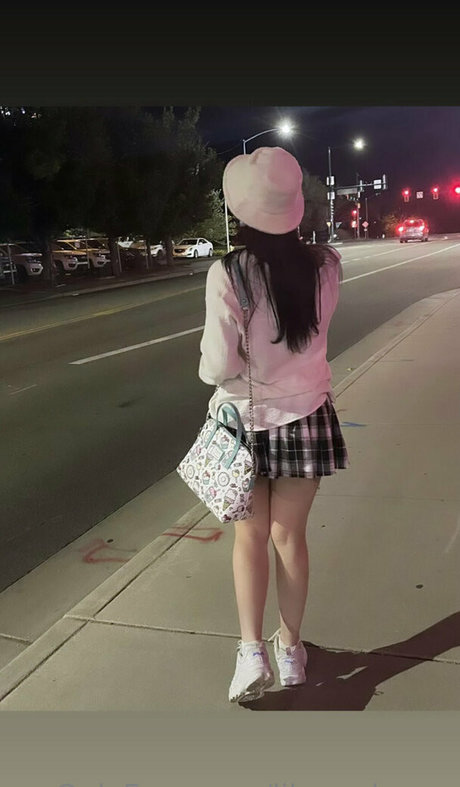 flachbrüstige onlyfans schöne nackten bild