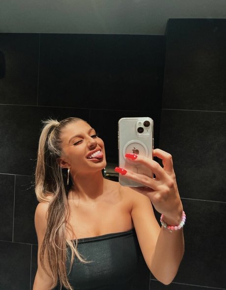 riesenschwanz shemale onlyfans sexy hübsche fotos