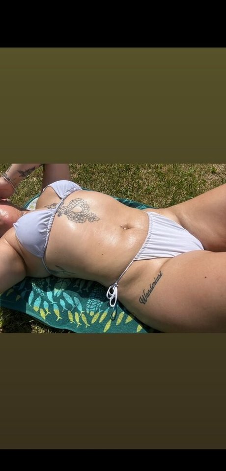 Yazzzie rose hübsche nackten foto