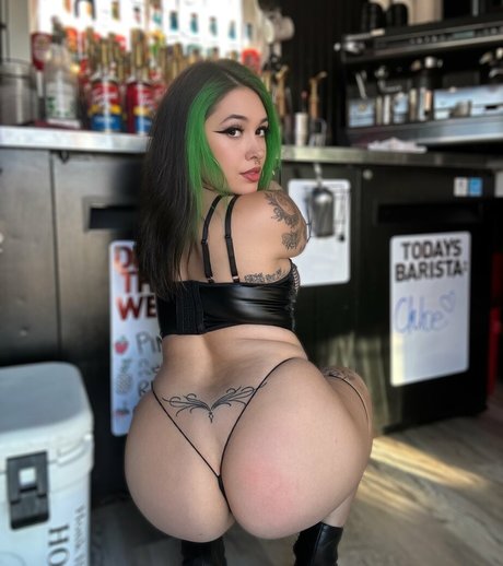 Bbchlo nacktheit schöne galerie