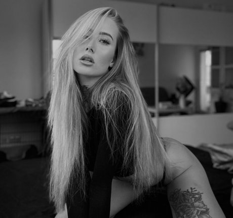 alertacomrades xxx nackten bilder