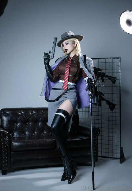 blonde heiße frau onlyfans top nacktheit foto