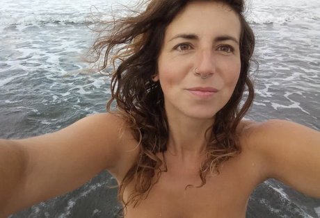 Angela Lavilla Canedo nackt heiße foto