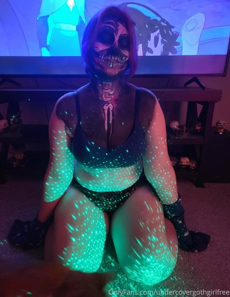 undercovergothgirlfree nackt hd fotos