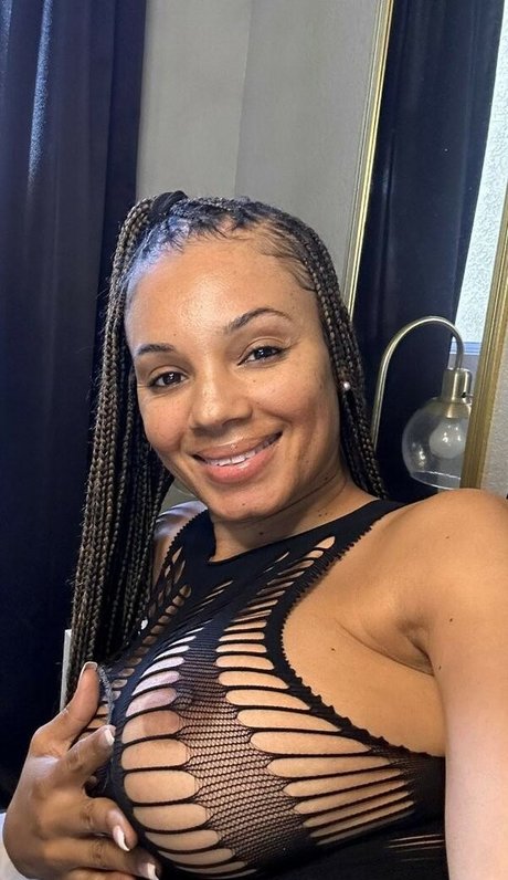 MyonnaTheGod hübsche porno galerien