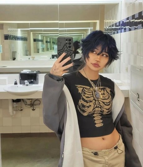 kinsathic hd nacktheit galerien