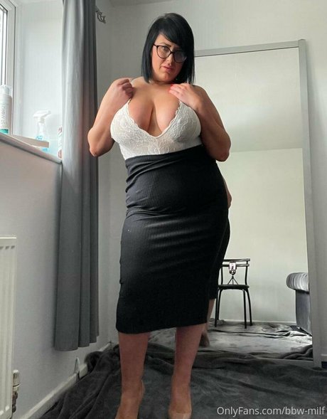 asiatische influencer-onlyfans sexy nackten fotos