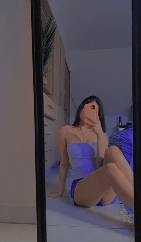 flachbrüstige onlyfans schöne akt archiv