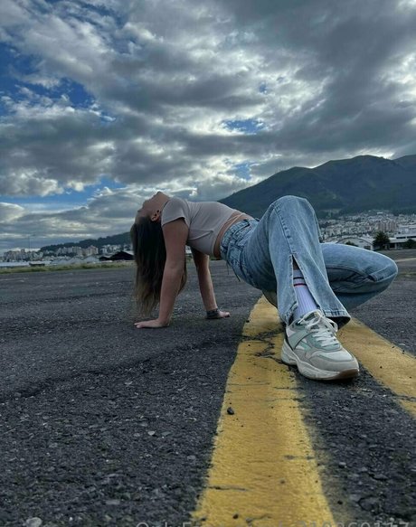 latina-milf-onlyfans hd akt foto