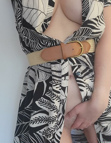 dünne blonde onlyfans xxx kunst galerien